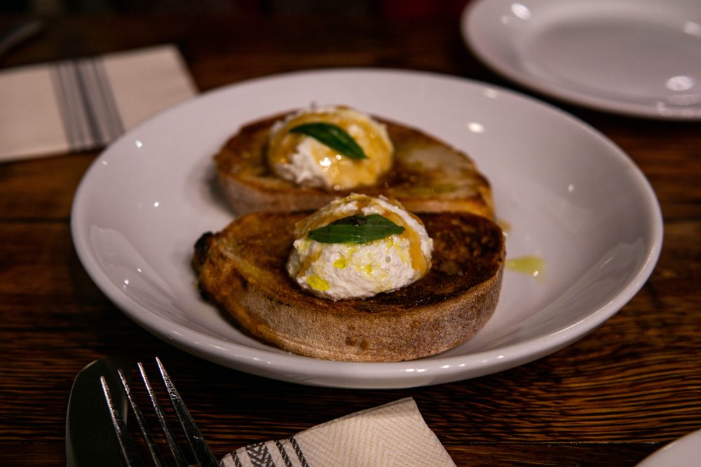 Zeneli Pizzeria & Cucina Napoletana Zeneli Pizzeria & Cucina Napoletana