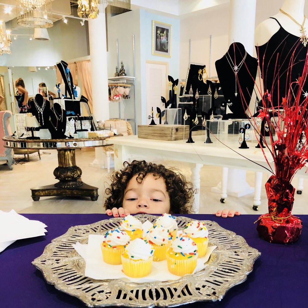 Lilac And Lilies Boutique