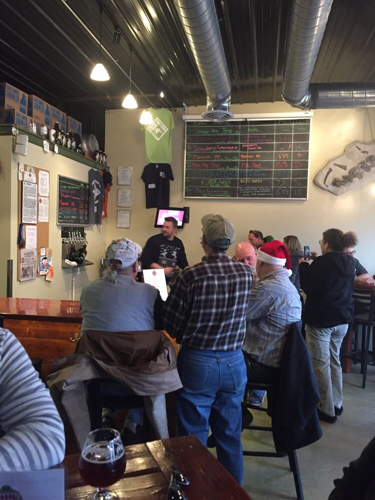 Fossil Craft Beer Company 23 Photos & 20 Reviews Breweries 2845