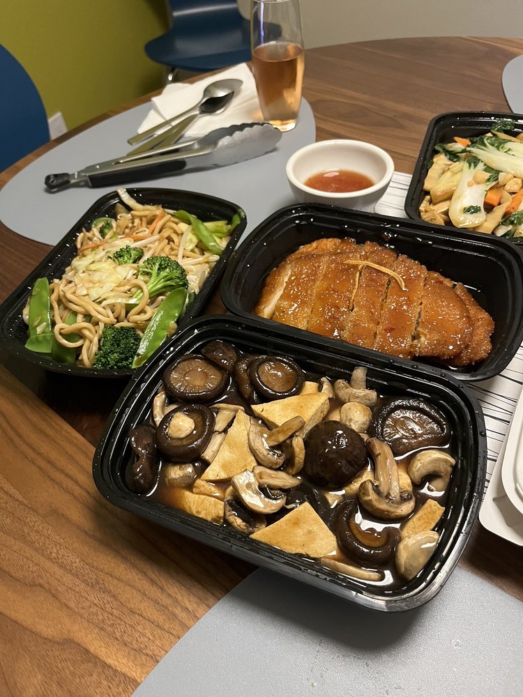 Mann's Chinese Cuisine Mann's Chinese Cuisine