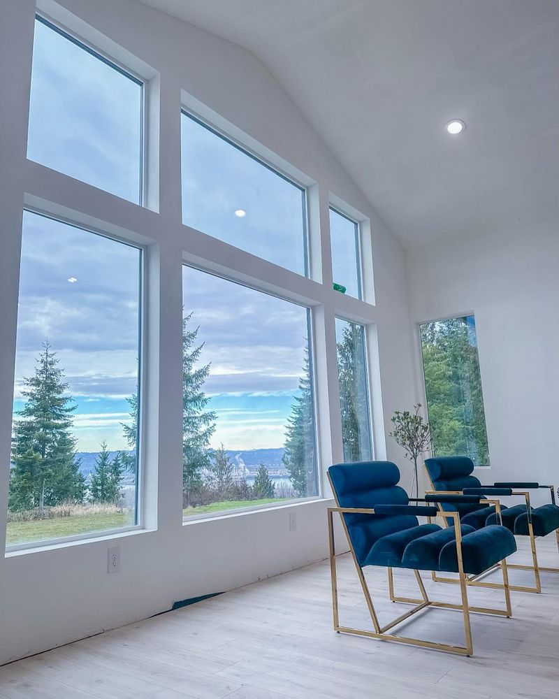 Pacific Northwest Glass & Mirror