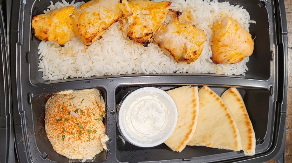 Luna Grill Newland Center