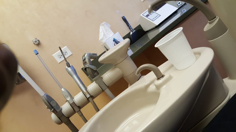 image of business Chicago Dental 312: Drs. Robinson & Van Fossen