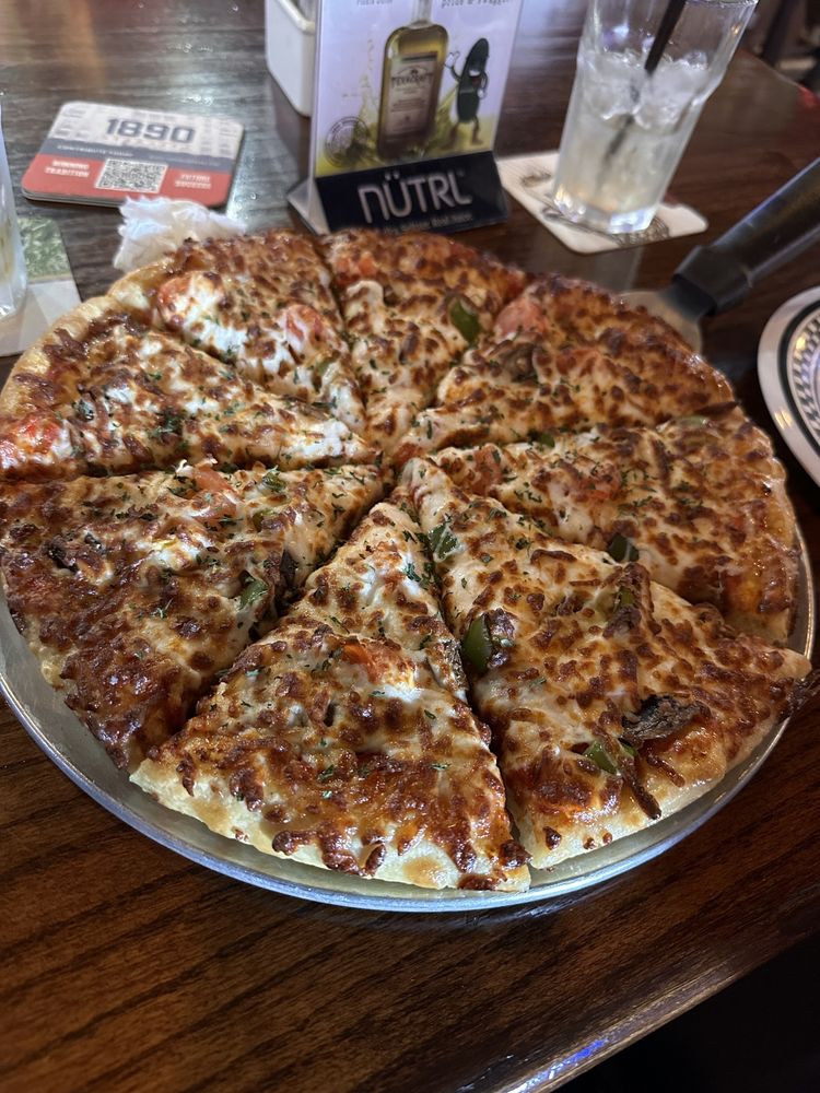 Blondie's Pub & Pizza