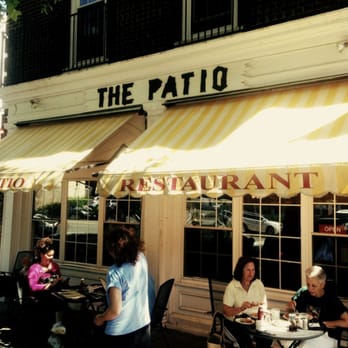 The Patio 15 Photos 42 Reviews Breakfast Brunch 1133 Photo Of The Patio Briarcliff Manor Ny United States Outdoor Dining