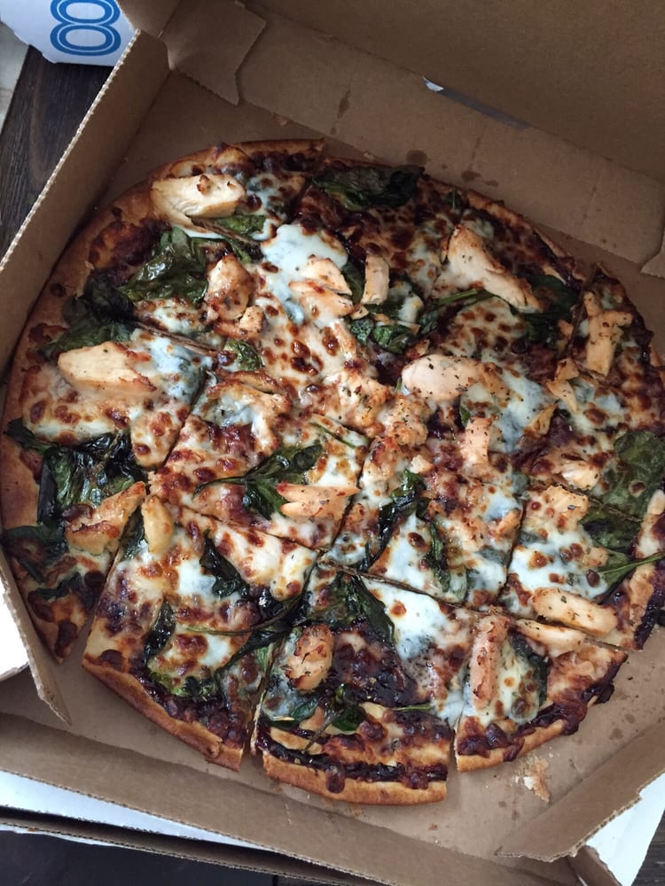 My fav: crunchy thin crust with cheese, BBQ sauce, premium chicken and