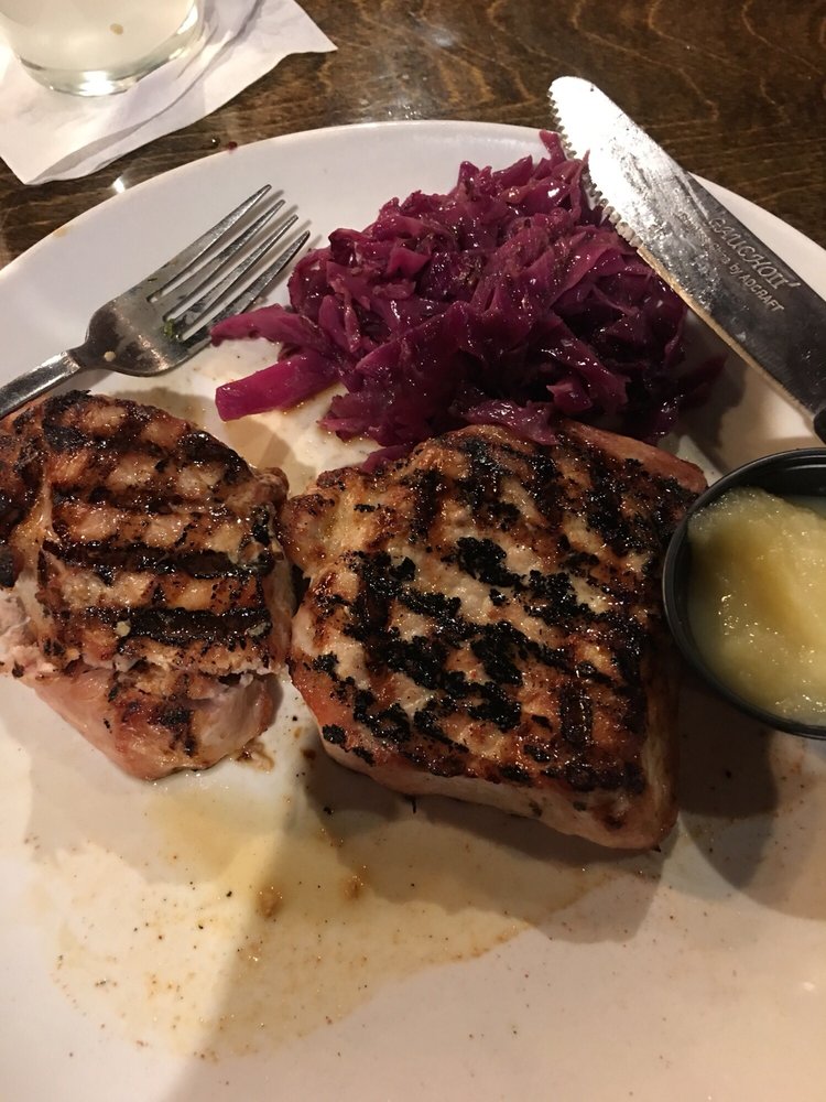 Chuck's Steak House