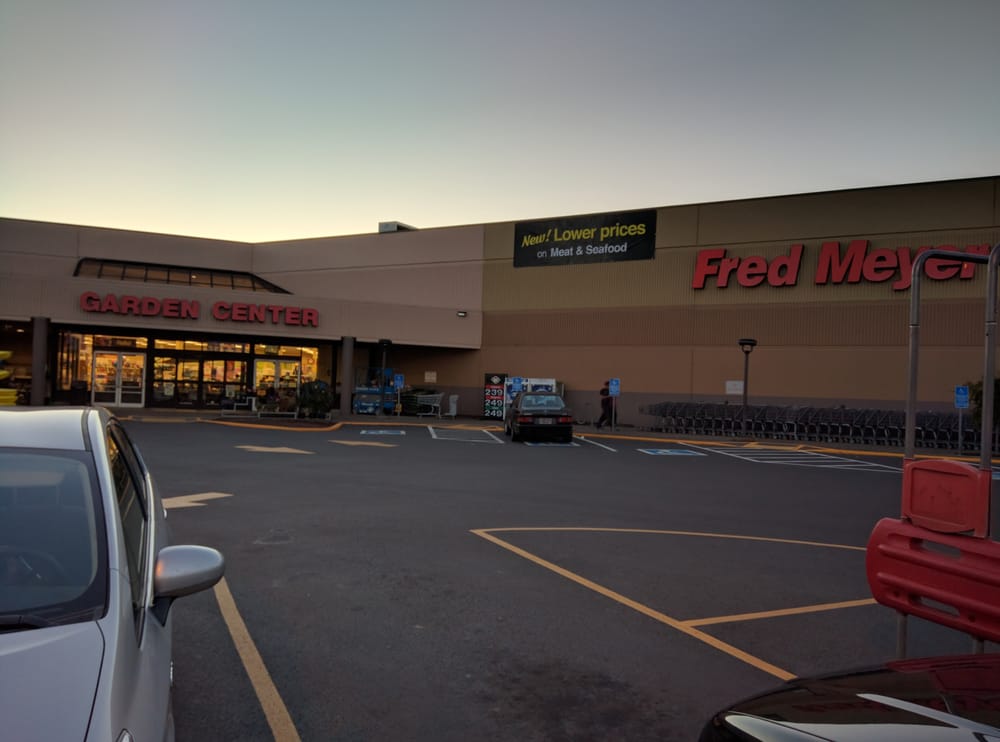 Fred Meyer 18 Reviews Department Stores 2200 Baseline St