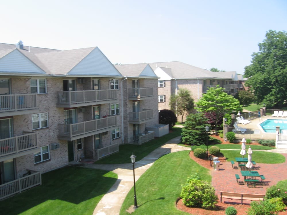 Parlmont Park Apartments 10 Photos Apartments Floyd St Rte 129/3A