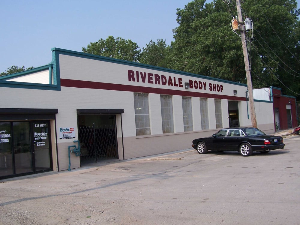 Riverdale Body Shop Body Shops 821 W 116th St, West Pullman