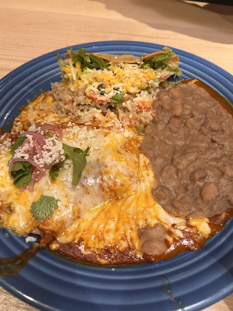 Dos Coyotes Border Cafe