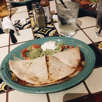 Margaritas Mexican Restaurant 46 Photos 166 Reviews Photo Of Margaritas Mexican Restaurant Collegeville Pa United States Quesadilla Extravaganza