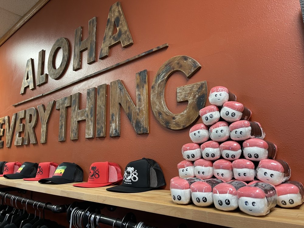 808 Grinds Hawaiian Cafe