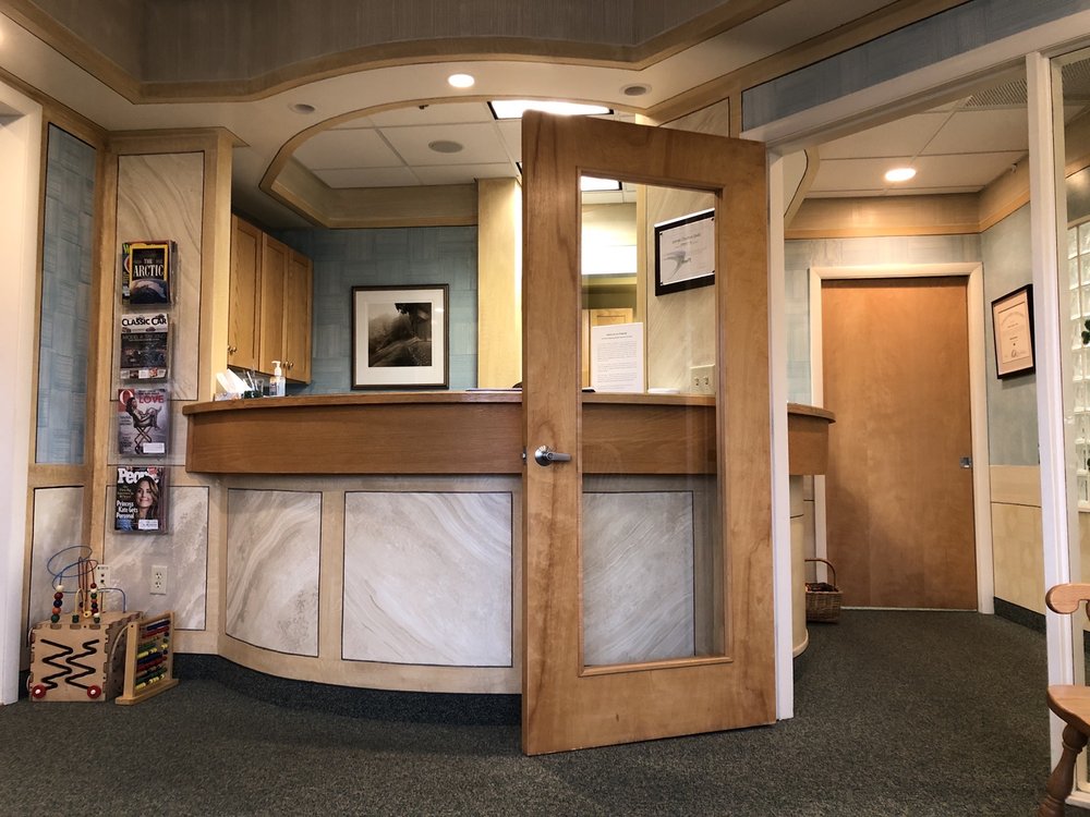 image of business Clayton James E, DMD