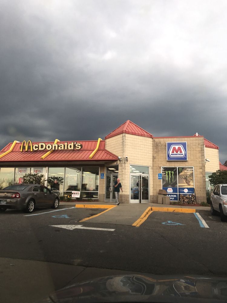 Outlet Oasis Marathon Gas Station Gas Stations 1360 N Burkhart Rd