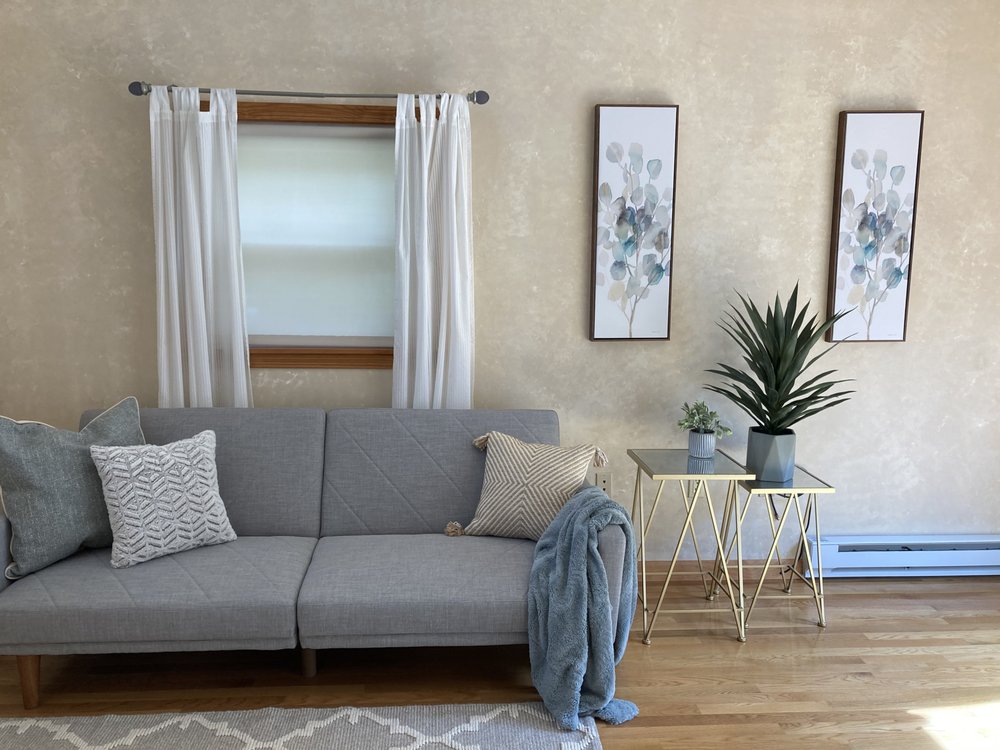 image of business Pineapple Home Staging