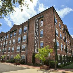 Warehouse Factory Apartments At Northgate 58 Photos Photo Of Warehouse Factory Apartments At Northgate College Station Tx United States