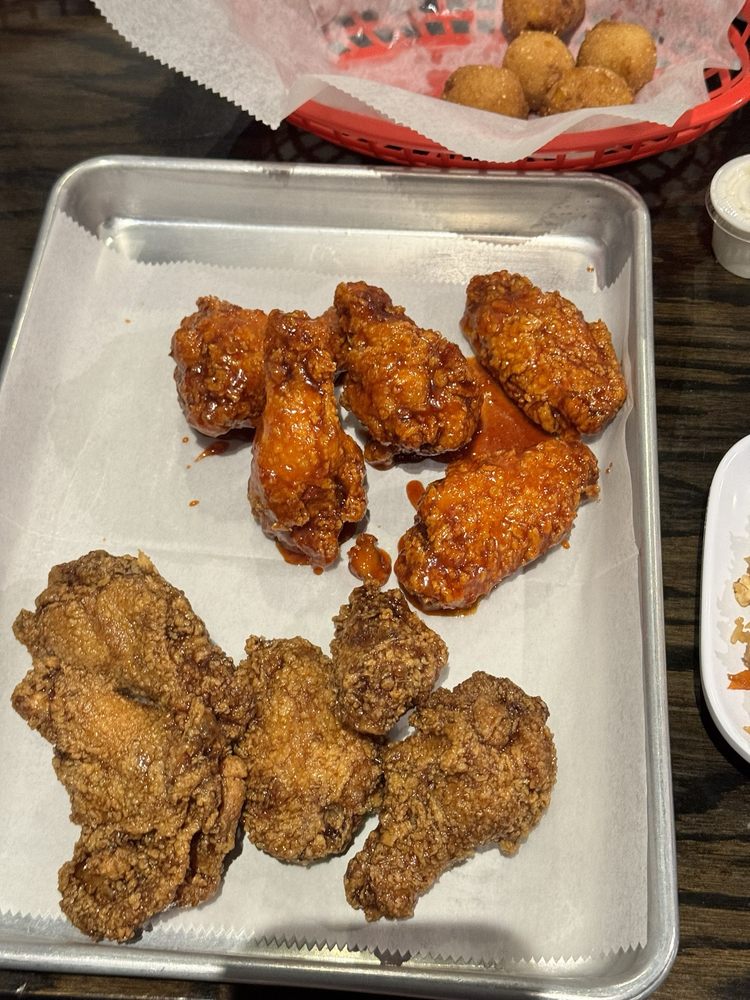 Kangnam Chicken & Seafood