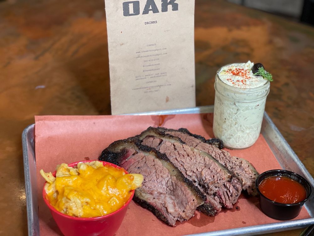 The Smokin' Oak Pit and Drinkery