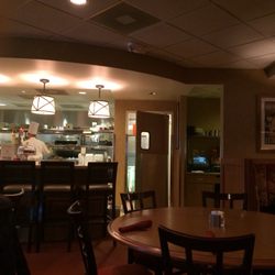 Jumps 38 Photos 80 Reviews American New 63 Kercheval Ave Photo Of Jumps Grosse Pointe Farms Mi United States An Open Kitchen