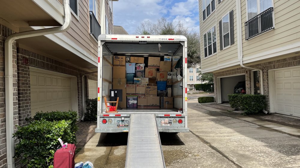 Alex Movers