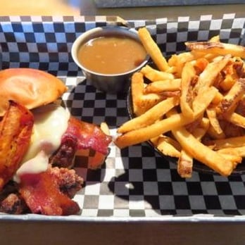 The Works Oakville >> The Works 80 Photos 83 Reviews Burgers 149 Lakeshore Road E The Works Oakville >> The Works 80 Photos 83 Reviews Burgers 149 Lakeshore Road E