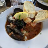 Hooked Seafood Restaurant 185 Photos 242 Reviews 110 Photo Of Hooked Seafood Restaurant Manchester Nh United States Cioppino This