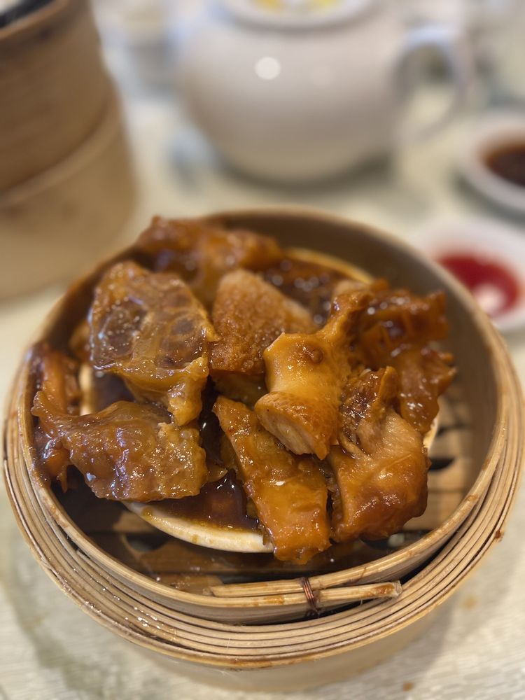 Western Lake Chinese Seafood Restaurant