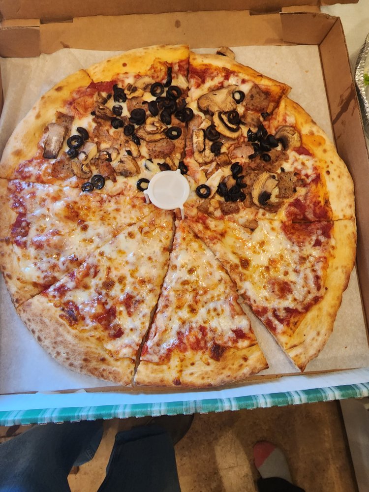 Ameci Pizza & Pasta Ameci Pizza & Pasta