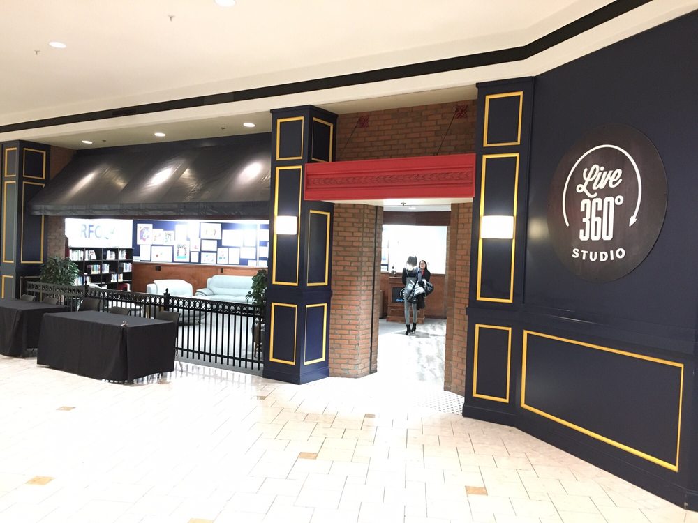 Live 360 Lounge