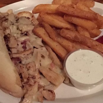 Buliceks Landing American Traditional 306 Franklin St Delhi Photo Of Buliceks Landing Delhi Ia United States En Bacon Melt