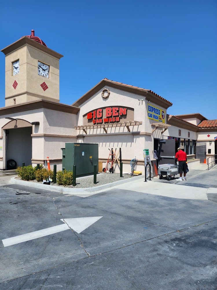 Big Ben Car Wash, Paramount Roadtrippers