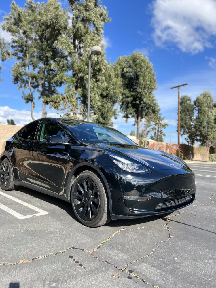 E & M PAINT CORRECTION