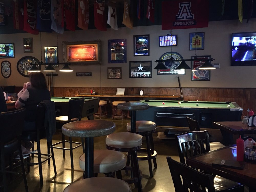 Signature Sports Bar 51 Photos & 166 Reviews Burgers 30100 Town