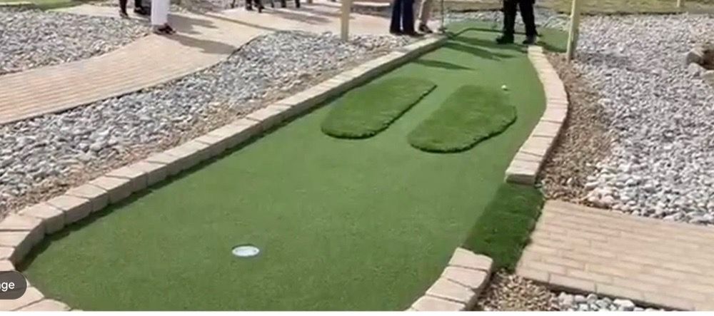 Oliver's Bayfront Mini Golf