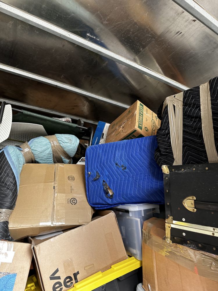 Rigos Delivery Moving & Storage