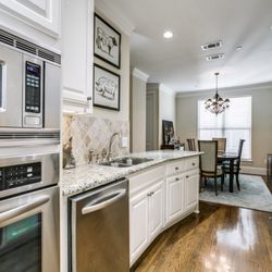 Grassmere Townhomes Contact Agent 18 Photos Apartments 4149 Photo Of Grassmere Townhomes University Park Tx United States