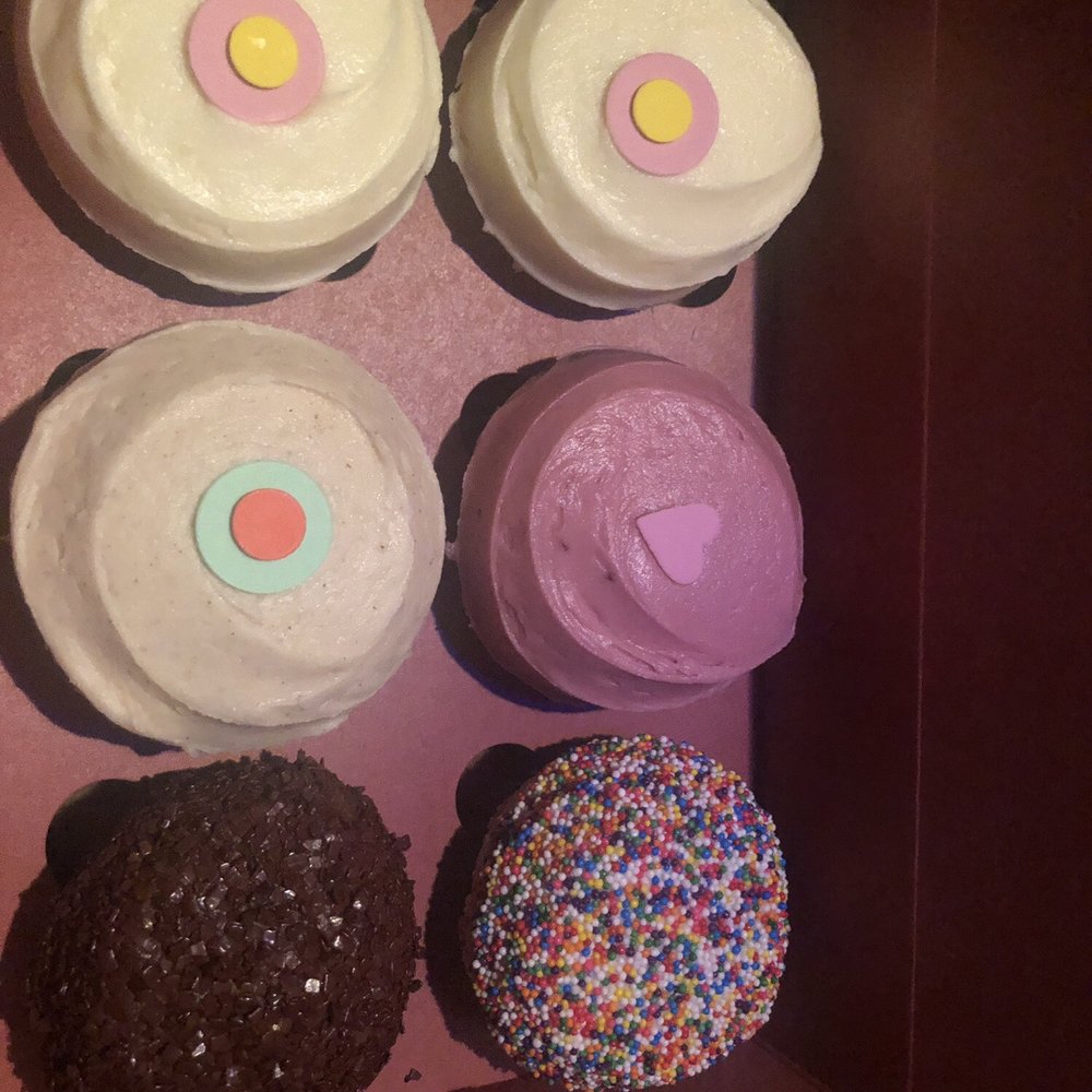 Sprinkles Cupcakes Order Food Online 625 Photos & 737 Reviews
