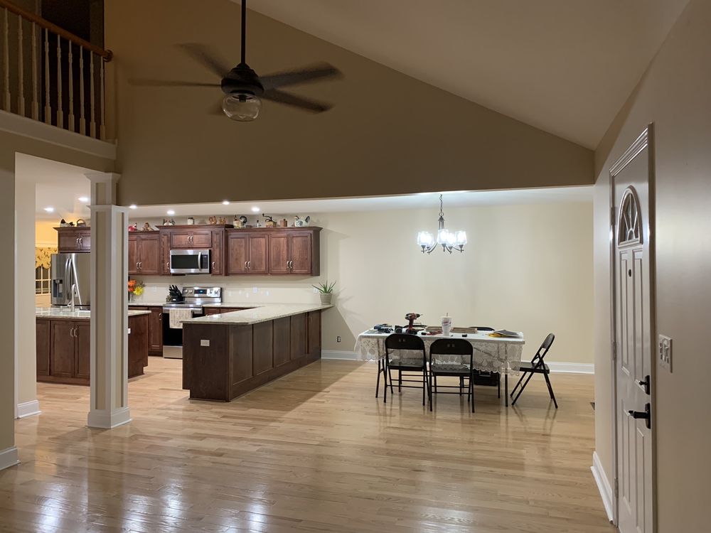 Chuck's Custom Cabinets