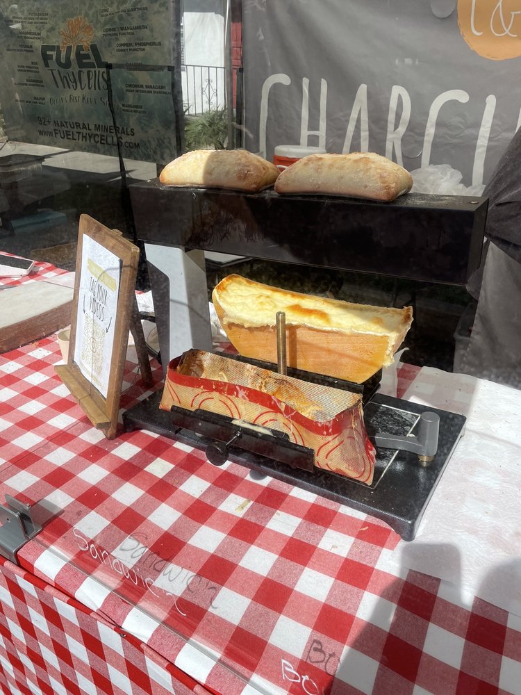 Swieners Swiss Hot Dogs & Raclette