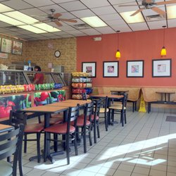 Subway Fast Food 10902 Parallel Pkwy Kansas City Ks Restaurants Fast Food Sandwiches Photo Of Subway Kansas City Ks United States Counter And Dining Area
