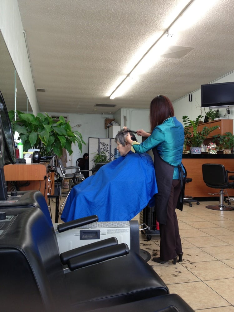 D&D Hair Salon