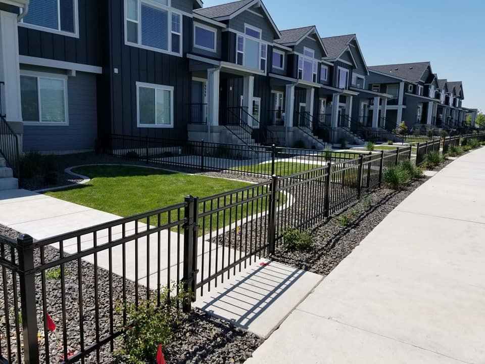 Crows Quality  Fencing