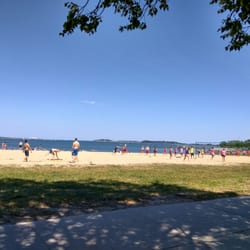 Carson Beach 37 Photos 52 Reviews Beaches Ruth Rd Photo Of Carson Beach Boston Ma United States