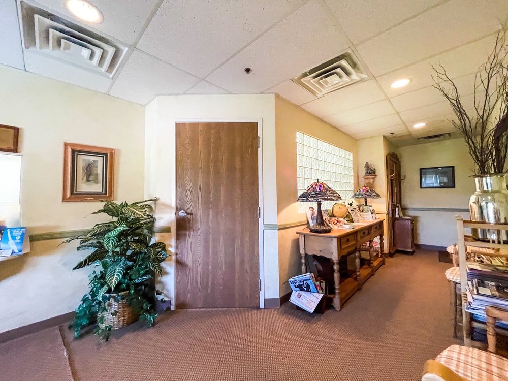 image of business Lincoln Commons Dental Associates PA