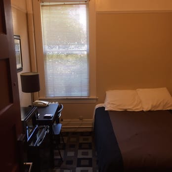 Columbus Motor Inn San Francisco Bed Bugs Impremedia Photo Of Hotel North Beach San Francisco Ca United States Small But