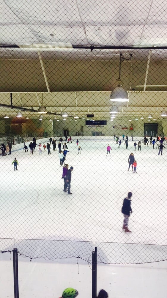Lynnwood Ice Center 24 Reviews Skating Rinks 19803 68th Ave W