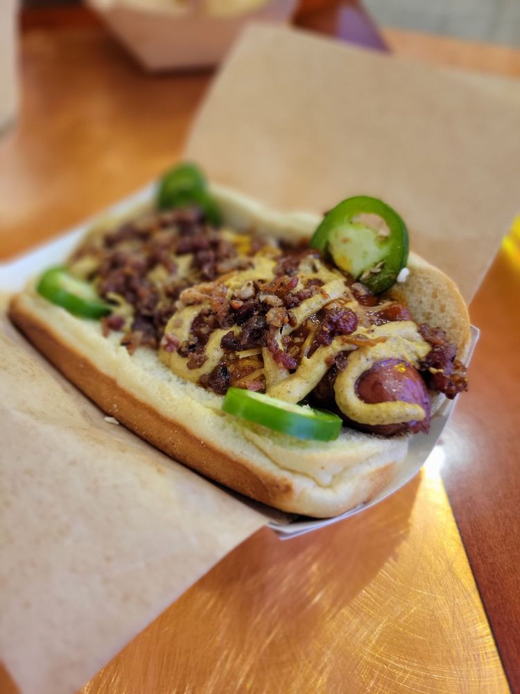 Frank & Furter’s Handcrafted Hot Dogs