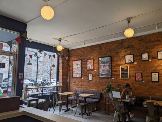 laptop friendly cafe