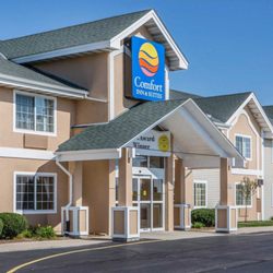 Comfort Inn Suites Jackson West Bend 18 Photos Hotels Photo Of Comfort Inn Suites Jackson West Bend Wi United